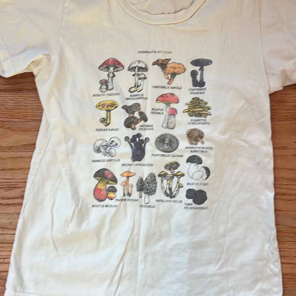 Vintage mushroom forager tee
